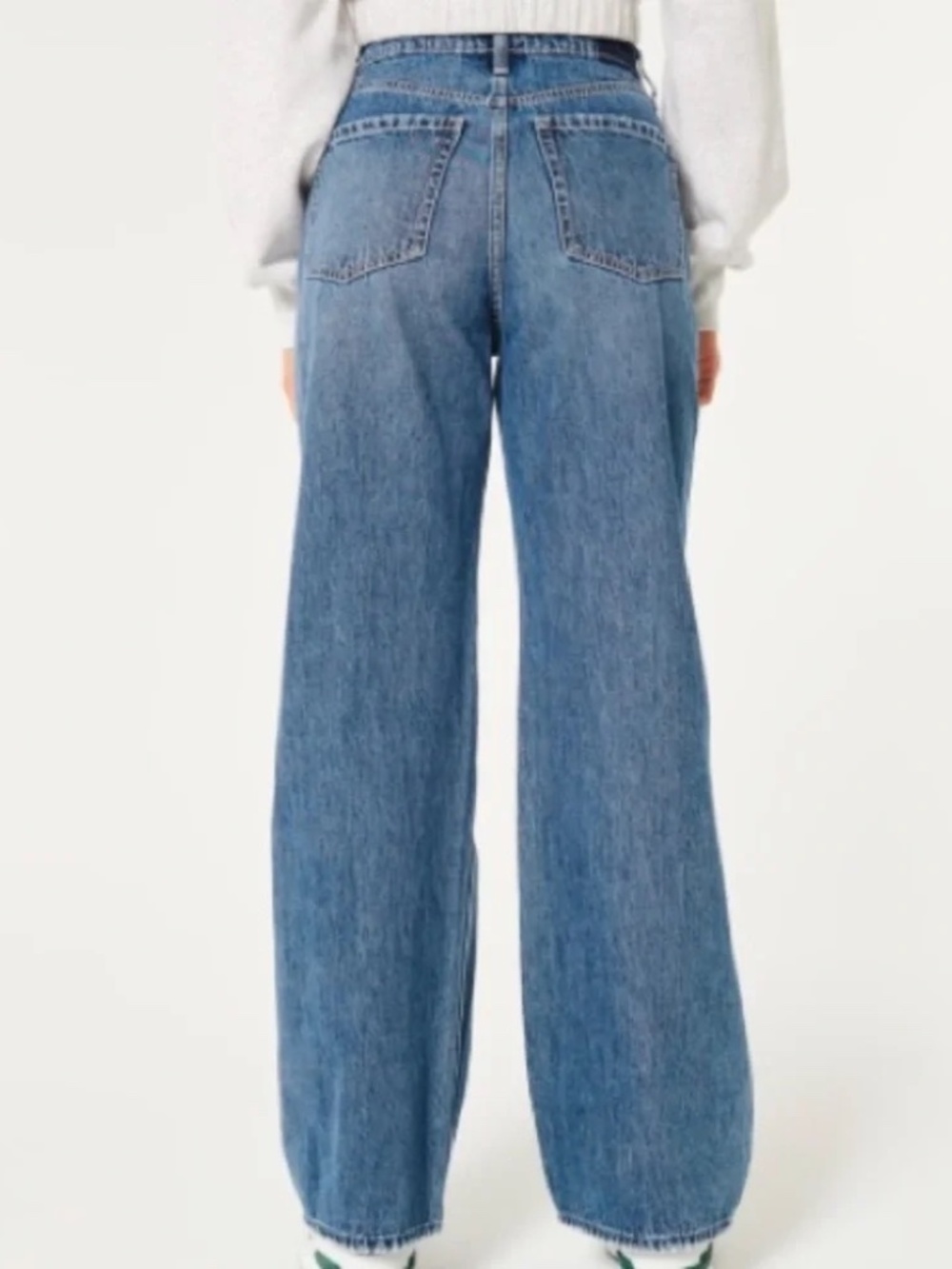 Hollister Ultra High-Rise Baggy Size 28/6R